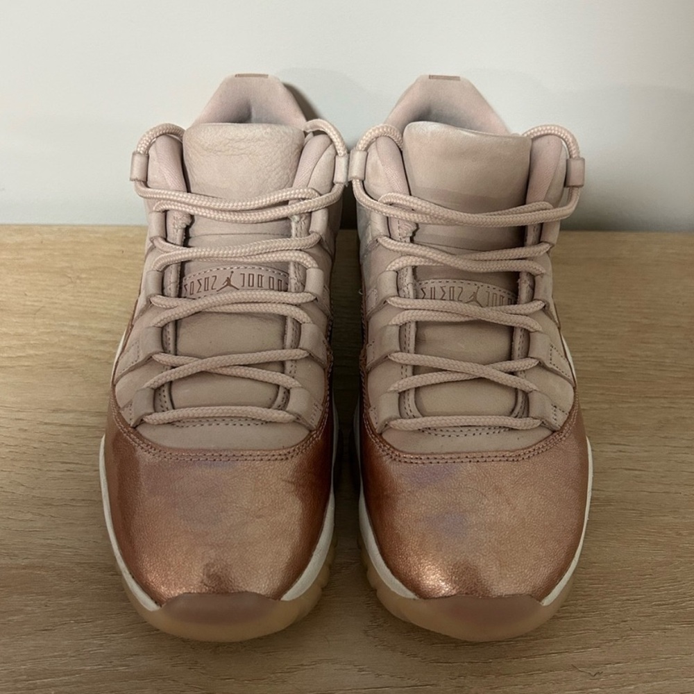 Jordan Women's Sneakers 11 XI size  9 in Rose Gold and Cream
